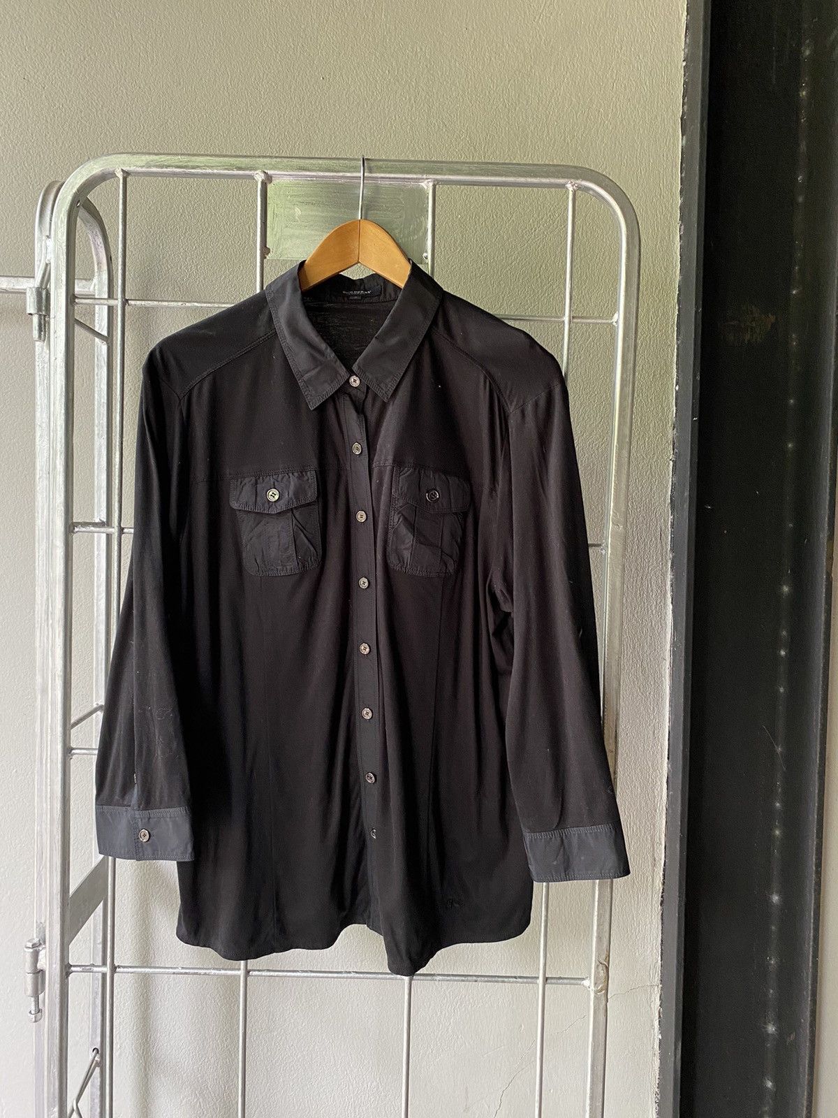 Burberry 2 pocket black shirt