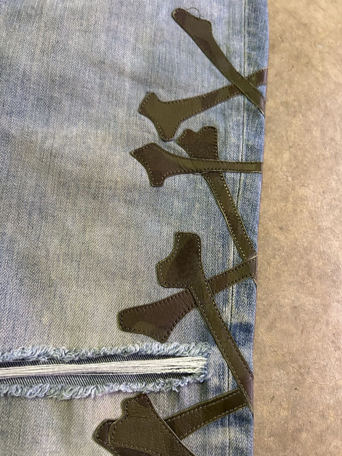 Amiri CAMO BONE AMIRI JEANS Size US 34 / EU 50 - 3 Thumbnail