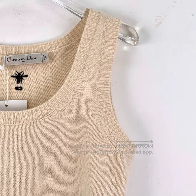 Dior Dior Beige cashmere round-neck sleeveless knitted vest Size XS / US 0-2 / IT 36-38 - 3 Thumbnail
