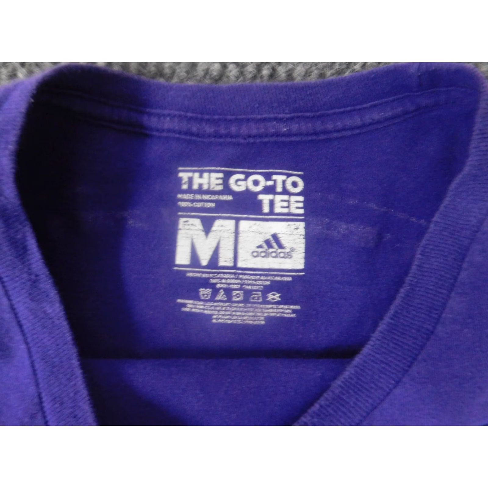Adidas Adidas Mens Shirt M Purple Orlando City Florida T-Shirt Short Sleeve V-Neck Logo City 90s? Size US M / EU 48-50 / 2 - 6 Thumbnail