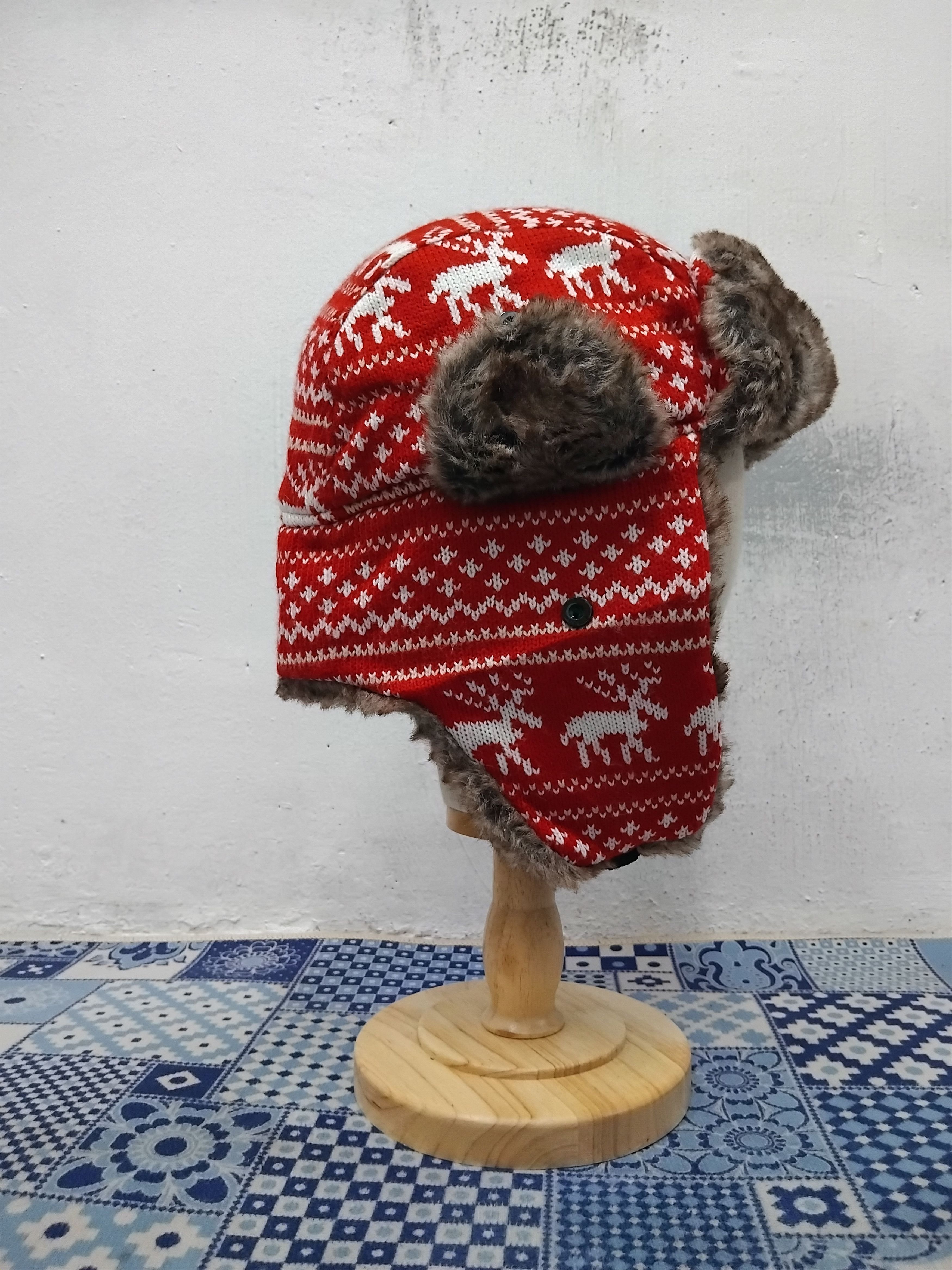 Japanese Brand 💥Unbranded winter season red colour hat Size ONE SIZE - 6 Thumbnail