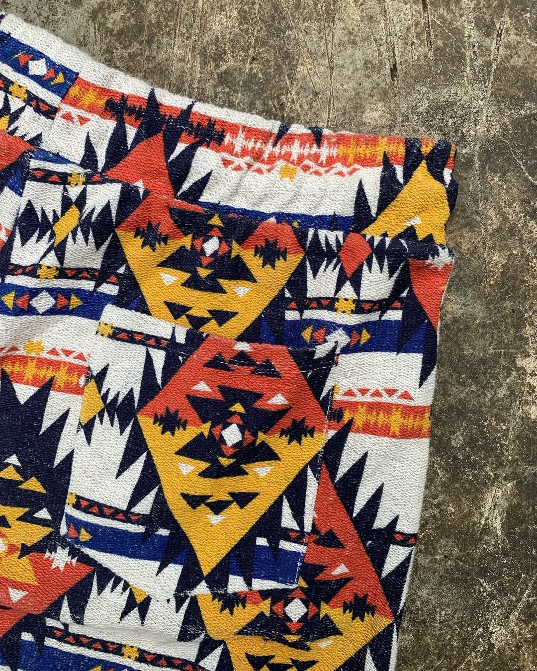 Bershka × Pendleton Bershka Aztec Sweat Shorts Size US 35 - 4 Thumbnail