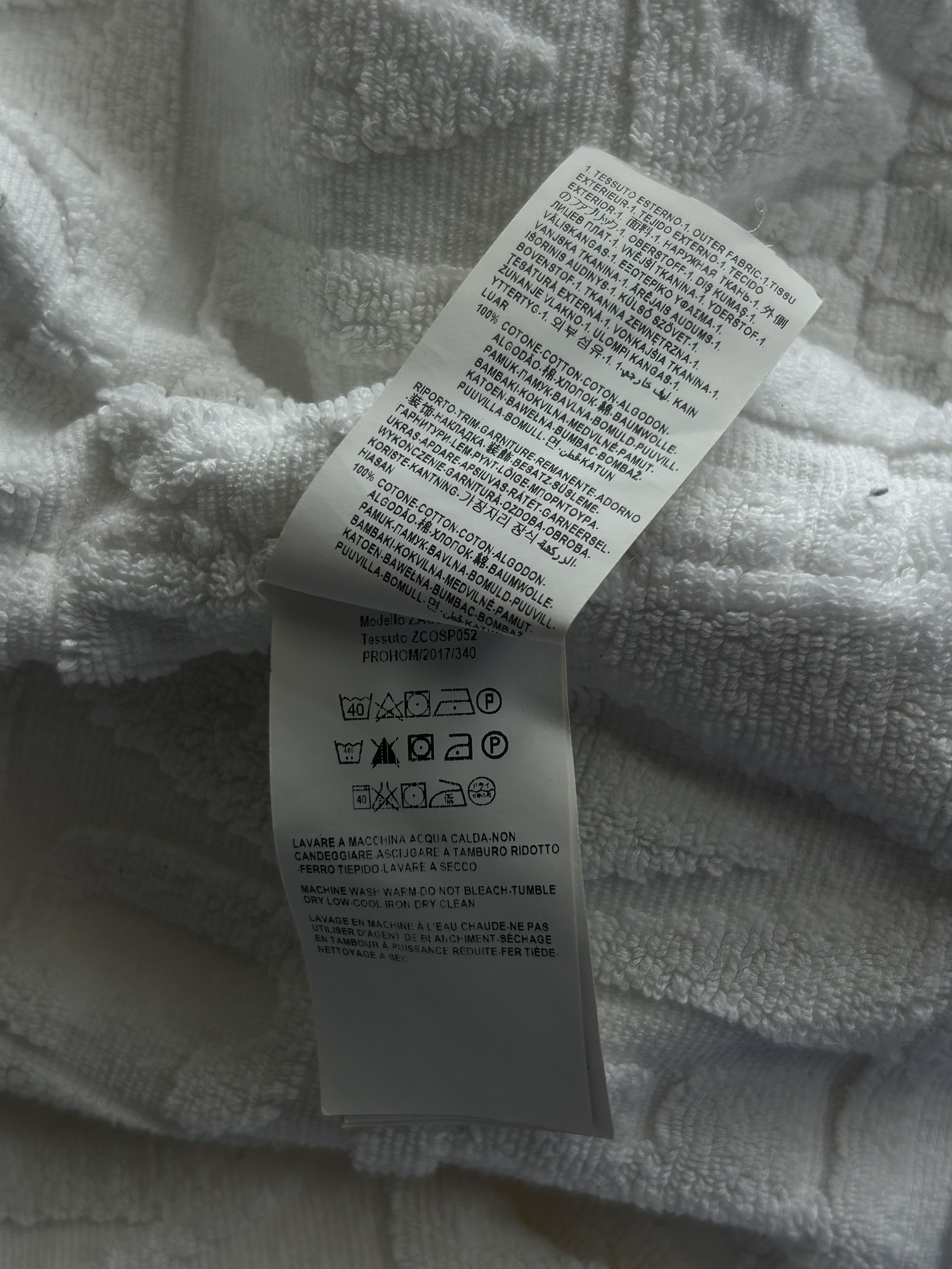Versace Versace White Baroque Men's Bathrobe Size US L / EU 52-54 / 3 - 5 Thumbnail