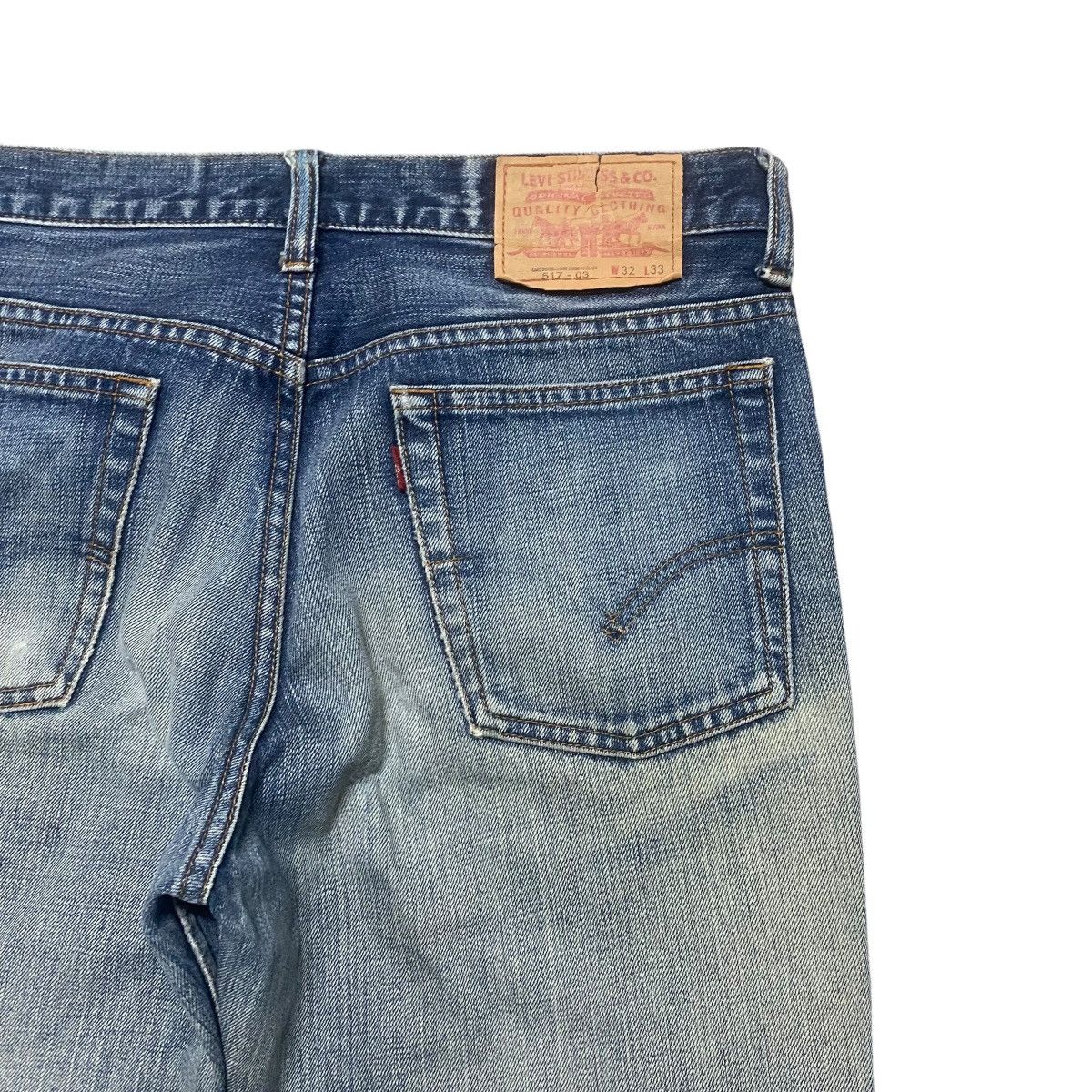 Levi's Vintage Levis 517 Faded Blue Flare Jeans Size US 32 / EU 48 - 11 Thumbnail