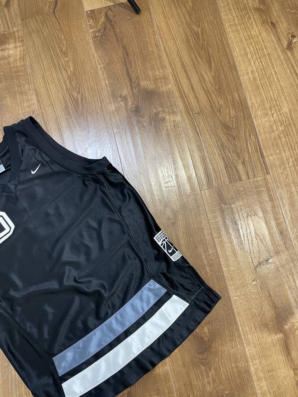 Nike Vintage Nike Basketball Apparel 5/5 Basketball Singlet Tee Size US S / EU 44-46 / 1 - 3 Thumbnail