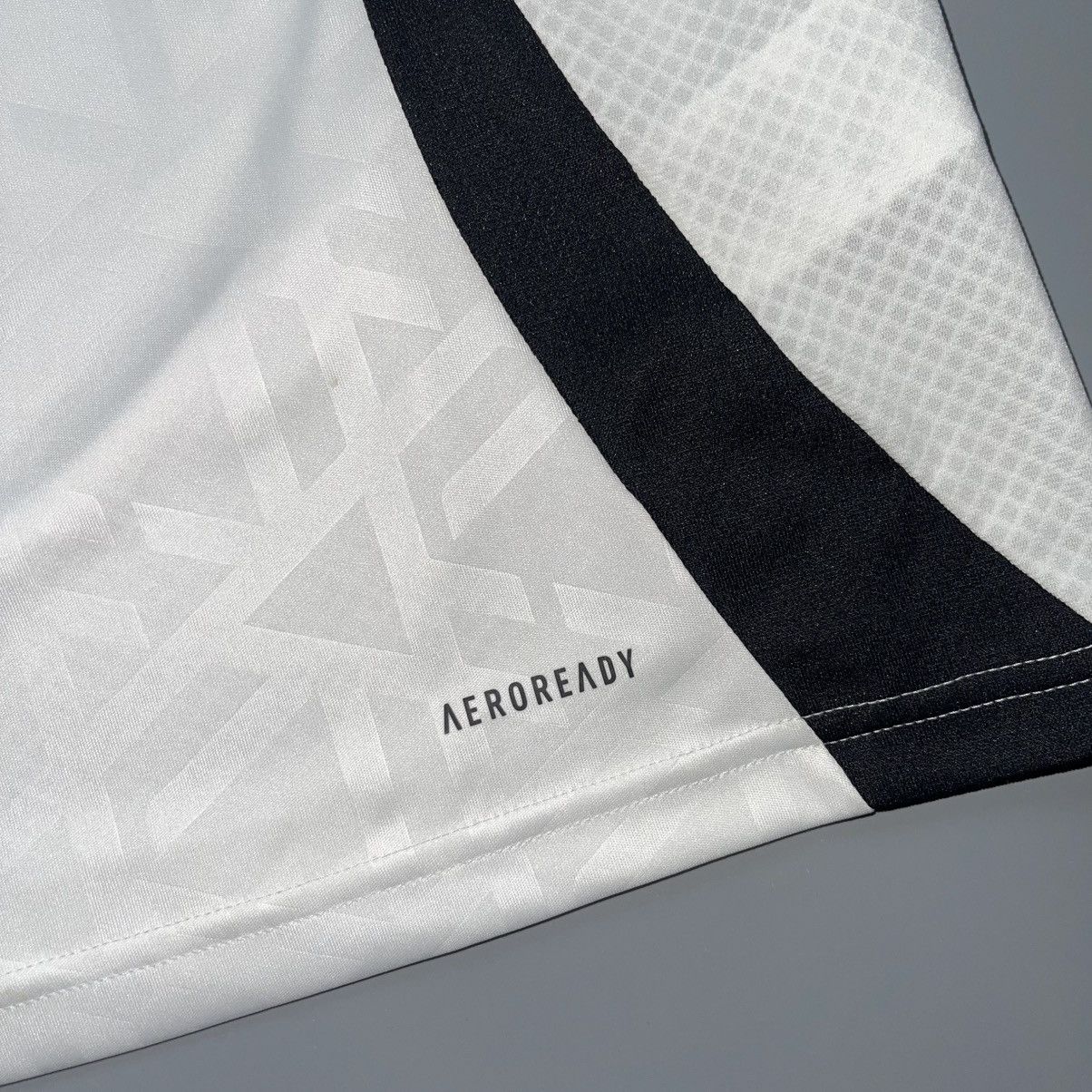 Adidas × Vintage NWT GERMANY ADIDAS 2024 EURO FOOTBALL HOME JERSEY #8 KROOS Size US M / EU 48-50 / 2 - 8 Thumbnail