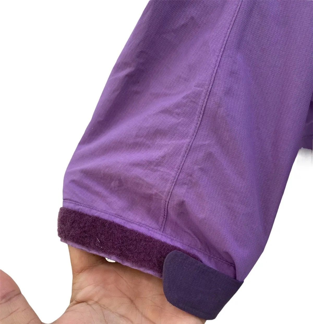 Goretex Montbell Goretex Windbreaker Jacket Light Color Design Size US L / EU 52-54 / 3 - 8 Thumbnail