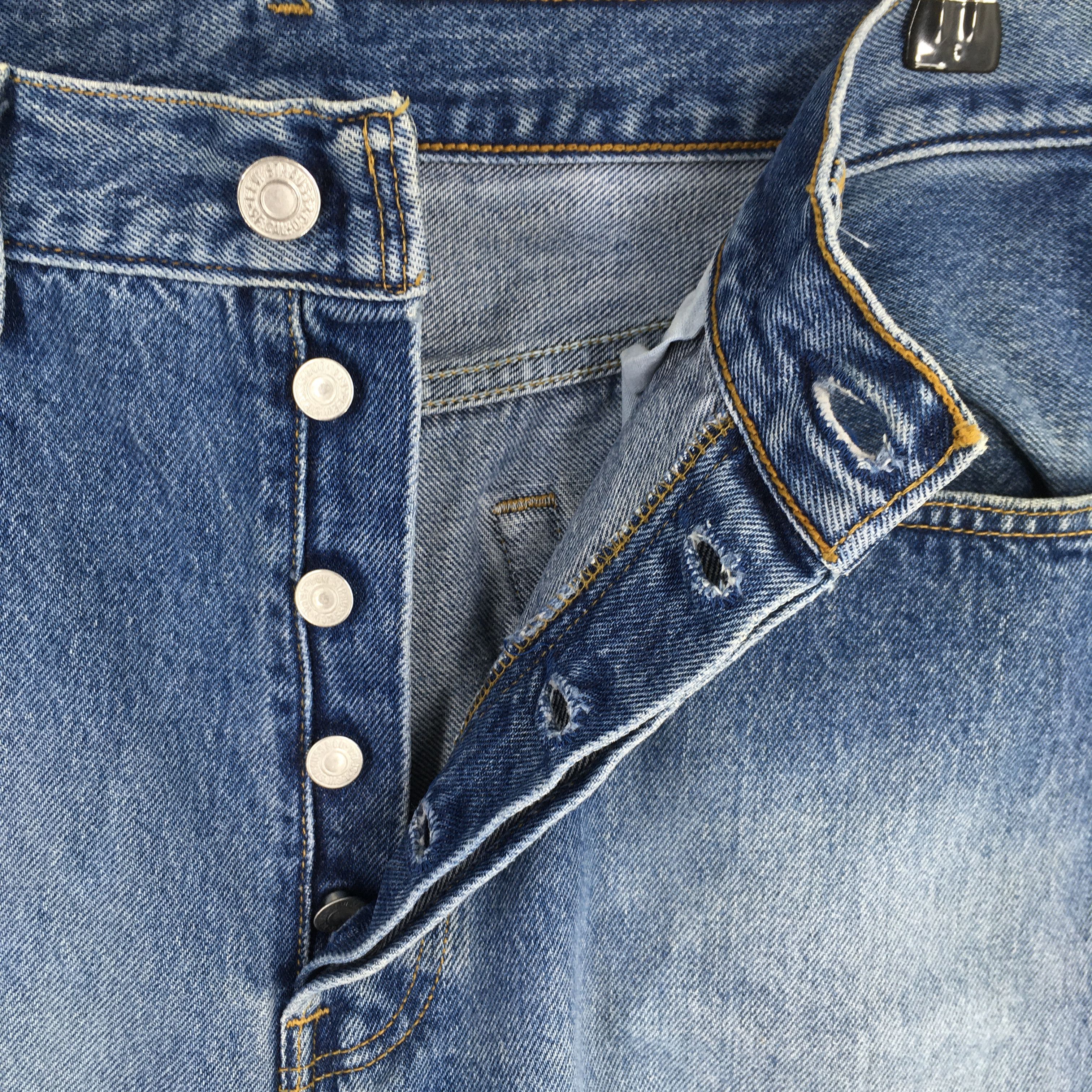 Levi's Size 31x28.5 Vintage 90s Levi's 501 Faded Blue Jeans S283 Size US 31 - 6 Thumbnail