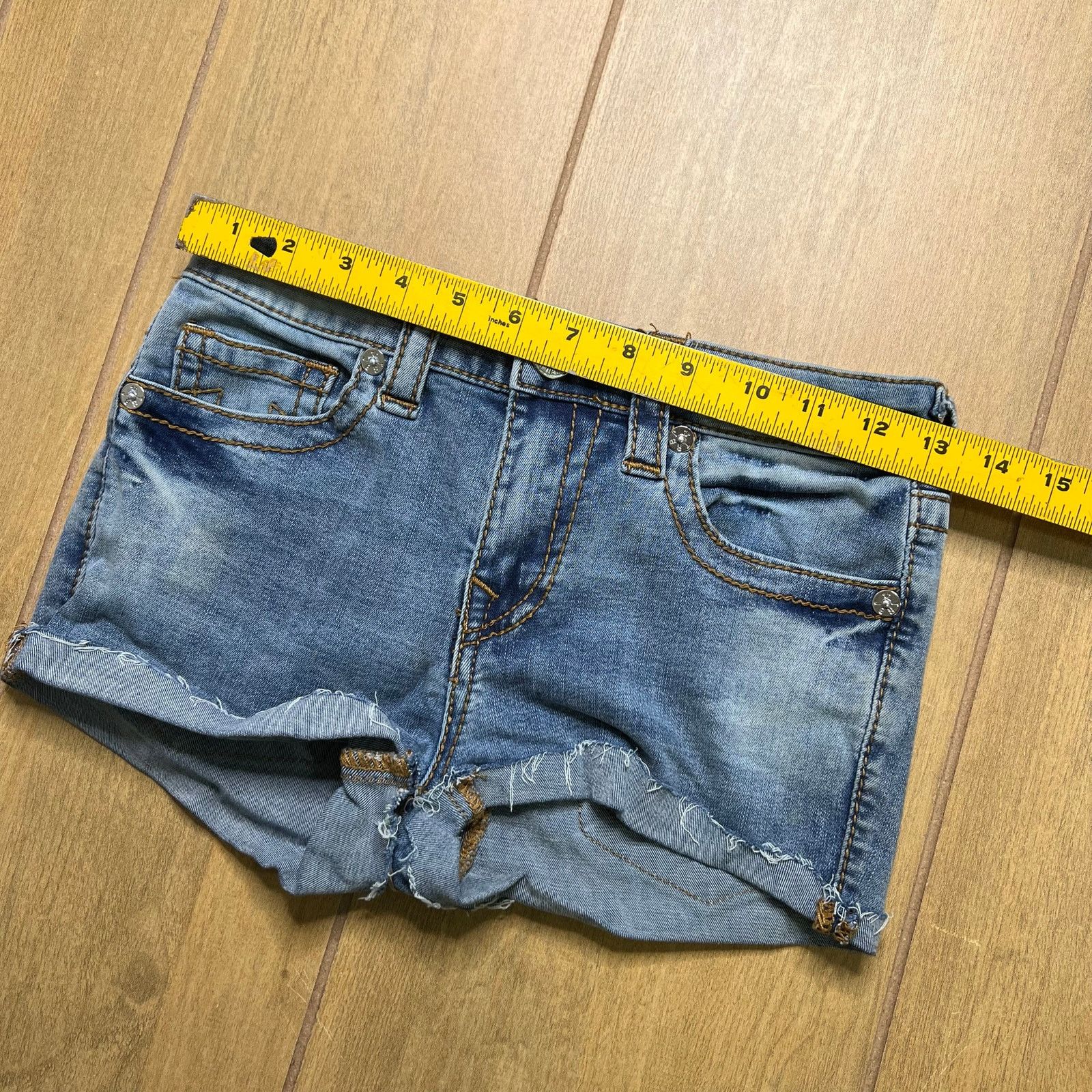 True Religion True Religion Becca Denim Shorts Womens Sz 26 Cutoff Y2K Size US 26 / EU 42 - 7 Thumbnail