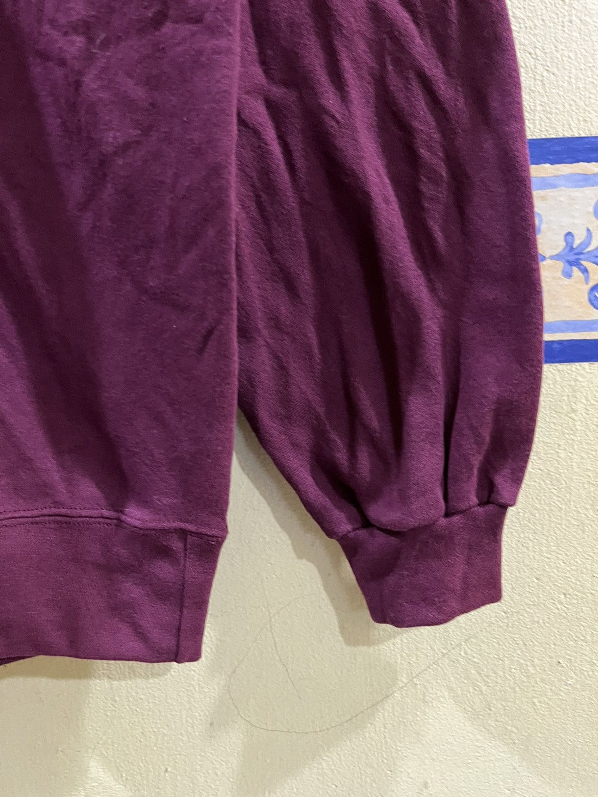 Soffe mj soffe crewneck sweatshirt in a burgundy or maroon color Size US L / EU 52-54 / 3 - 6 Thumbnail