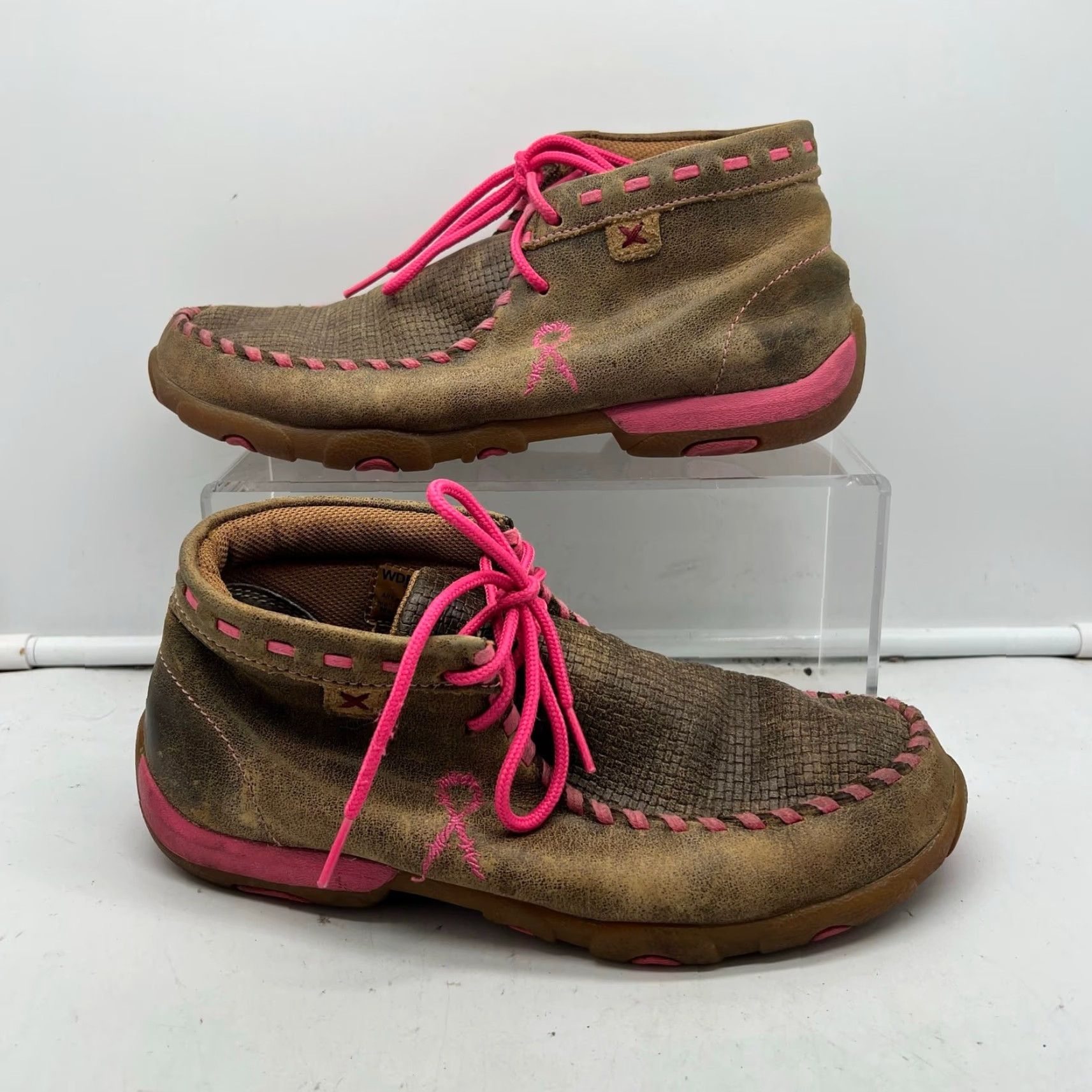 Twisted X Twisted X Chukka Driving Boots Womens 7 Breast Cancer Mocs Brown Leather Ankle Size US 7 / IT 37 - 2 Thumbnail