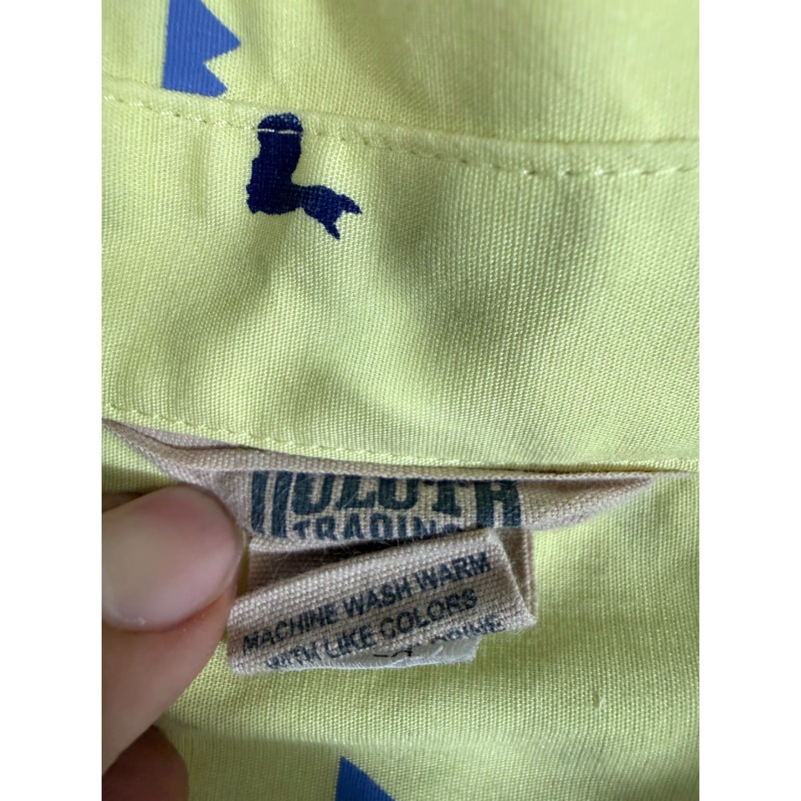 Vintage Duluth Trading Shirt Womens L Yellow Alpaca Llama Print Stretch Long Sleeve Button-Up Shirt Size L / US 10 / IT 46 - 6 Thumbnail