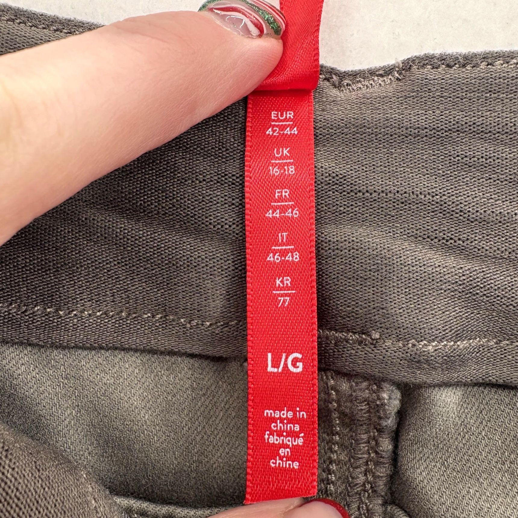 Spanx Spanx Perfect Stretch Twill Ankle Cargo Pants Womens Large Sage Green Pull On Pants Size 36" / US 14 / IT 50 - 5 Thumbnail