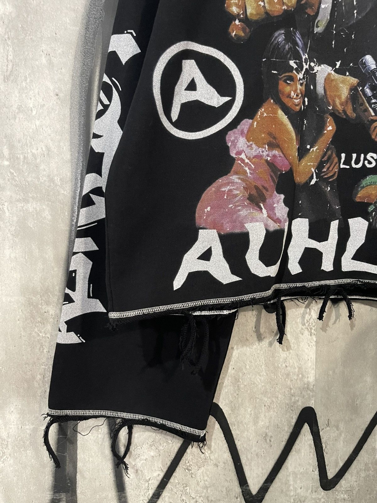 Other Auhlot ‘Dolemite’ Distressed Long Sleeve Size US L / EU 52-54 / 3 - 3 Thumbnail