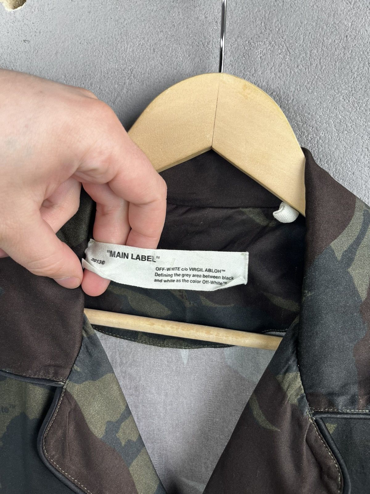 Off-White Of White camo shirt Size US S / EU 44-46 / 1 - 12 Thumbnail