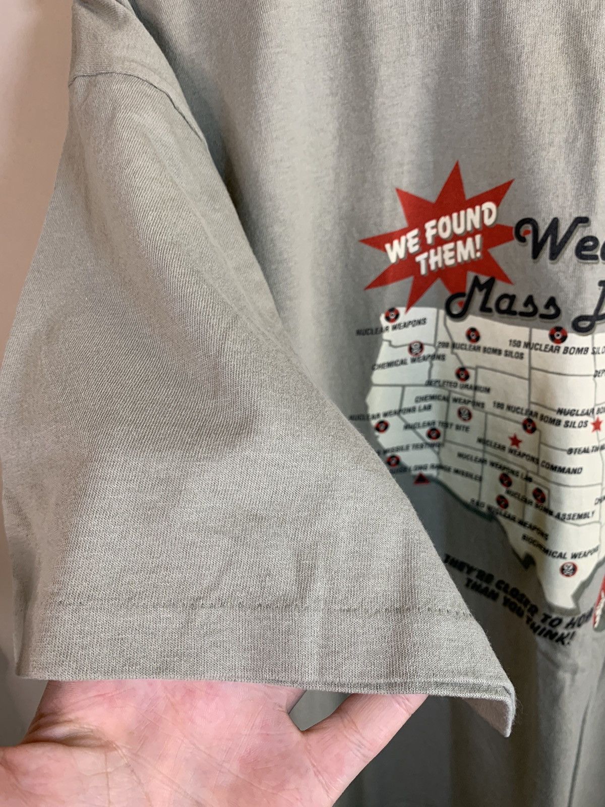 Vintage RARE Vintage Weapons Of Mass Destruction Single Stitch Shirt Size US XL / EU 56 / 4 - 5 Thumbnail