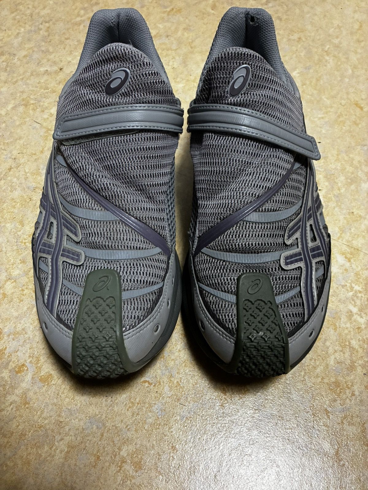 Kiko kostadinov X asics Gel Kiril 2 Grey