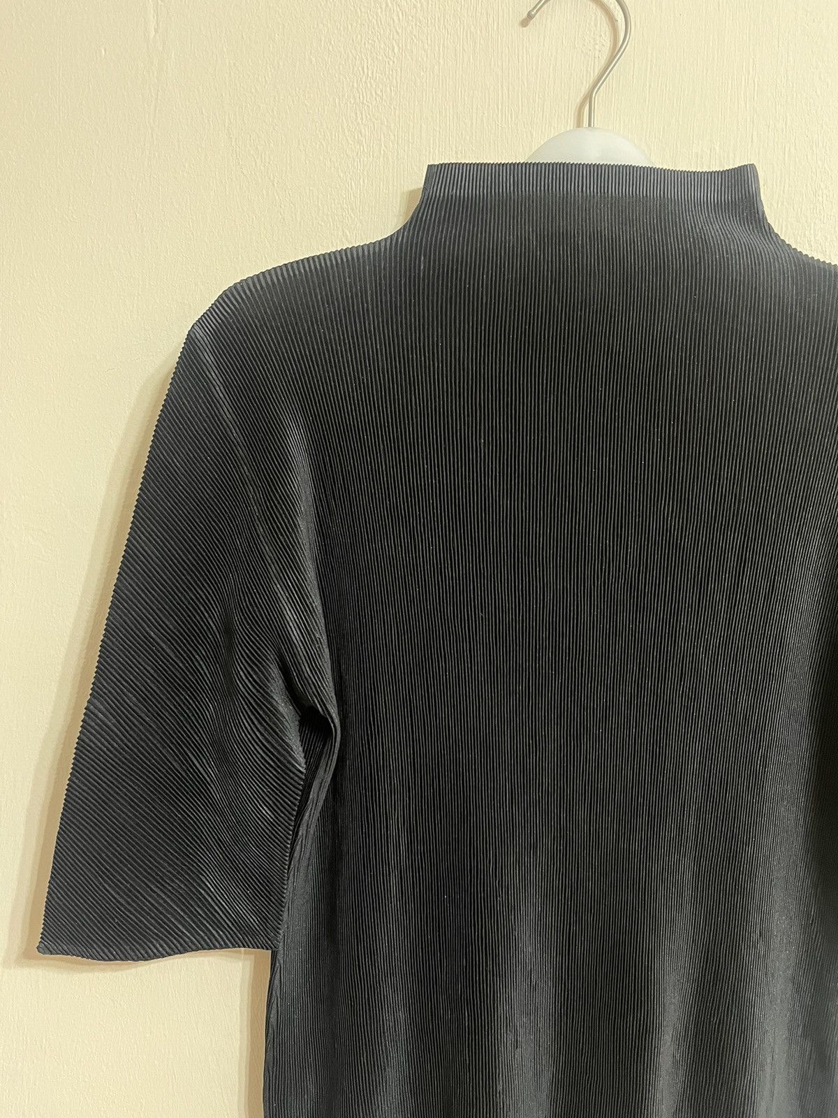 Homme Plisse Issey Miyake × Pleats Please Issey Miyake A rare vintage Pleats Please Turtle Neck Shirt Size M / US 6-8 / IT 42-44 - 5 Thumbnail