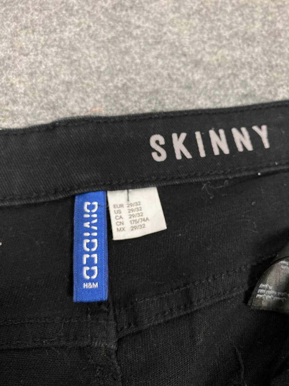 H&M h&m skinny distressed stretch denim Size US 30 / EU 46 - 9 Thumbnail