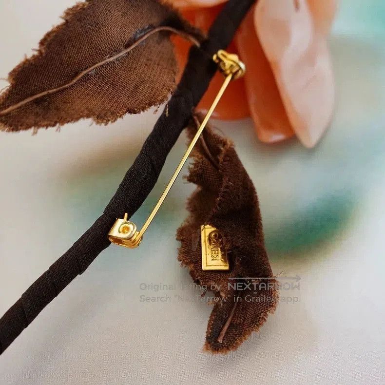 Kenzo 1980s Kenzo Jade Flower Brooch. Size ONE SIZE - 9 Thumbnail