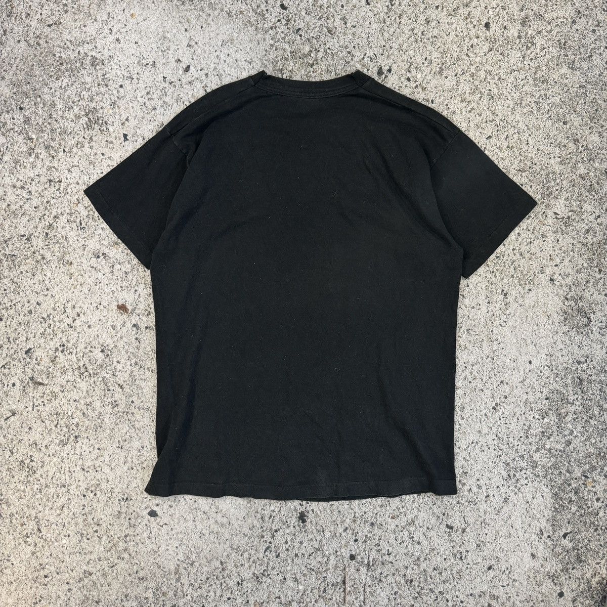 Vintage Vintage 90s Fashion Victim Alien Face Single Stitch Tee Size US XL / EU 56 / 4 - 4 Thumbnail