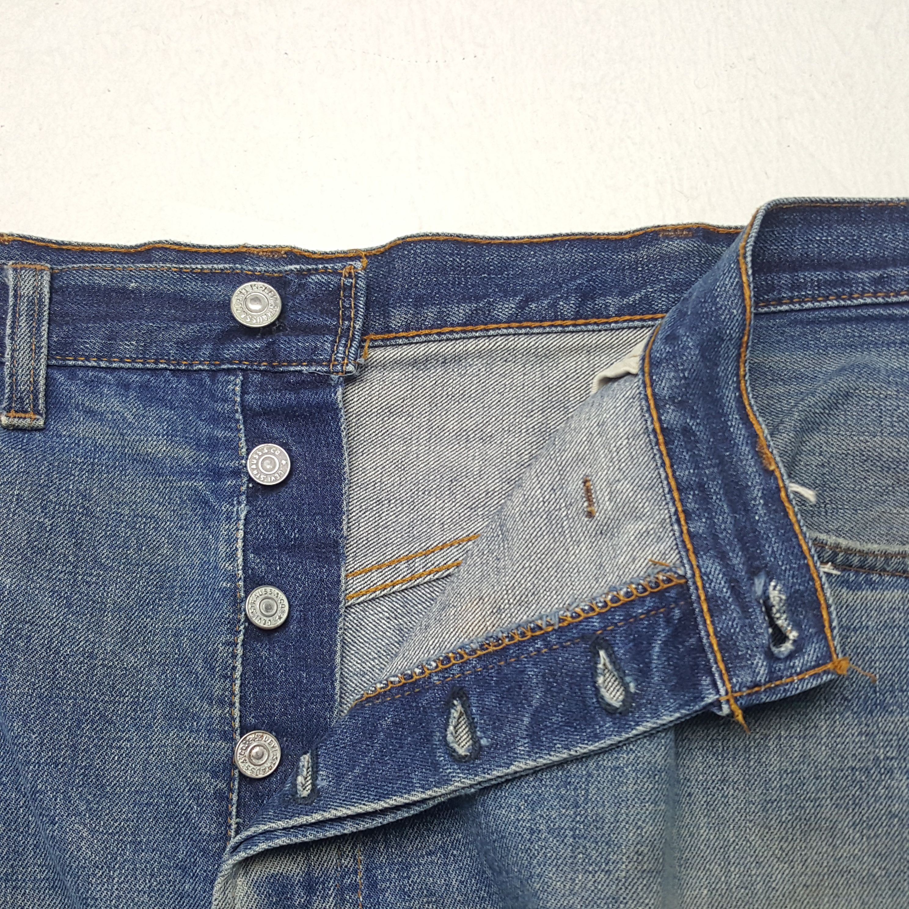 Levi's × Vintage Vintage Levis Short Denim Jeans Size 40" / US 18 - 9 Thumbnail