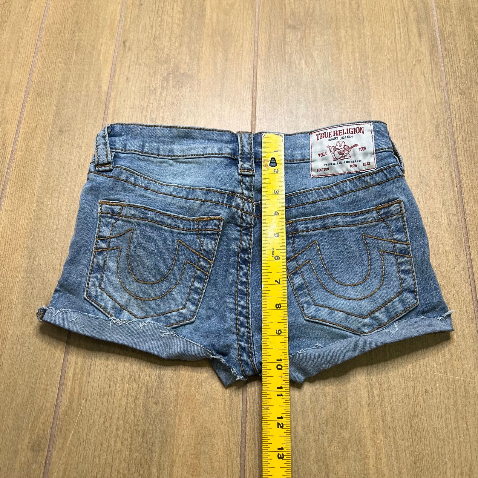 True Religion True Religion Becca Denim Shorts Womens Sz 26 Cutoff Y2K Size US 26 / EU 42 - 8 Thumbnail