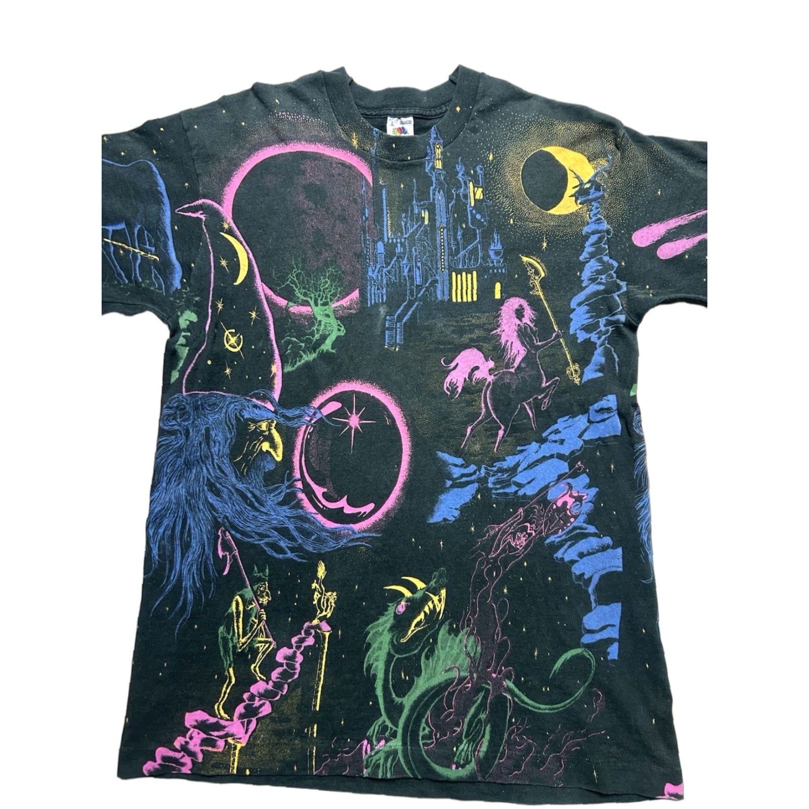 Fruit Of The Loom VINTAGE 90s Fruit of the Loom T-Shirt AOP Wizard Magical Mackinac Island Fantasy Black L Mens Size US L / EU 52-54 / 3 - 1 Thumbnail