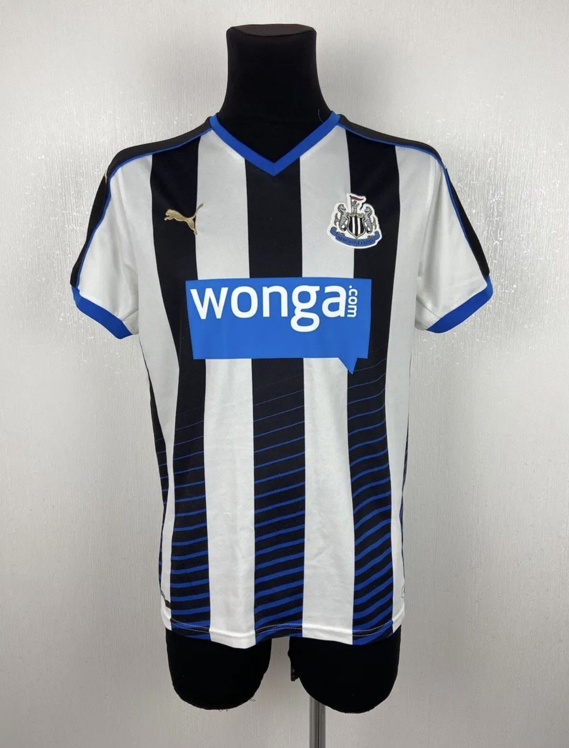 Puma × Vintage Newcastle United FC 2014/15 Home Jersey Shirt Puma Size L Size US L / EU 52-54 / 3 - 1 Thumbnail