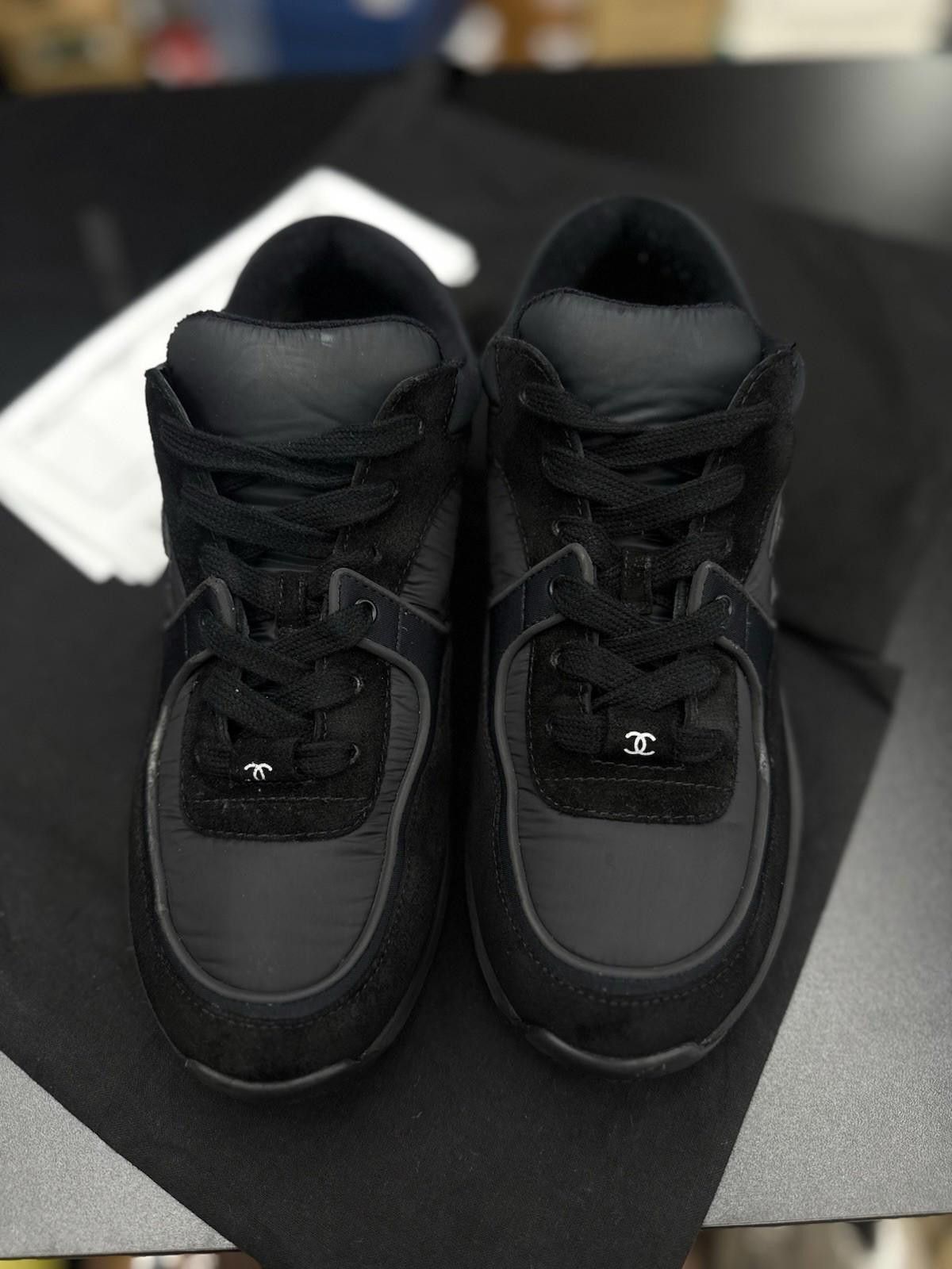 Chanel Size 39EU/9US (W) - Chanel CC Logo Sneaker Black $1300 Size US 9 / IT 39 - 8 Thumbnail