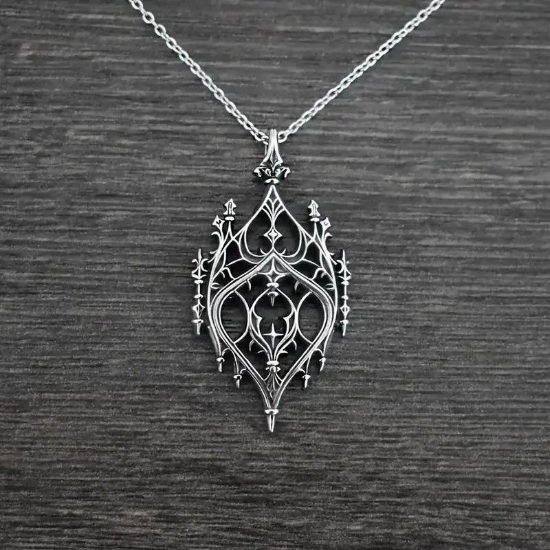 Jewelry Old Castle Necklace in Silver, Men's