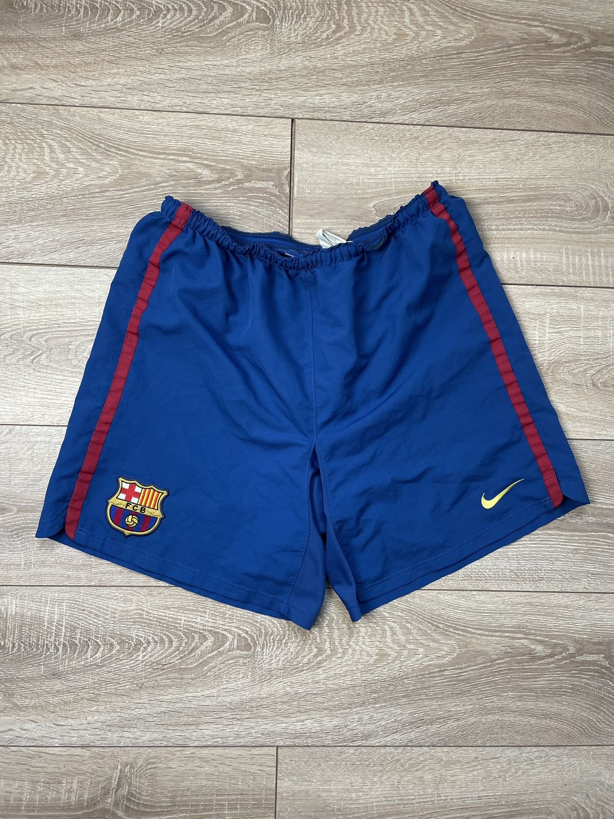 Nike Nike Barcelona 2008 2009 Home Shorts Vintage Soccer shorts Size US 36 / EU 52 - 1 Thumbnail