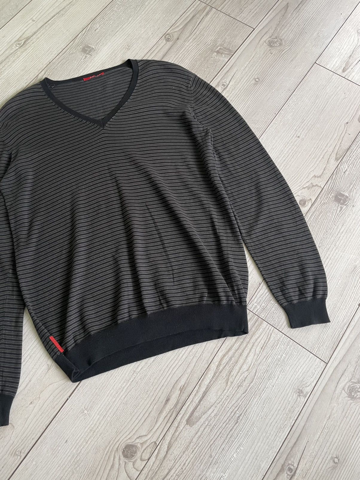 Prada Prada Red Tab Sweater Size US L / EU 52-54 / 3 - 8 Thumbnail