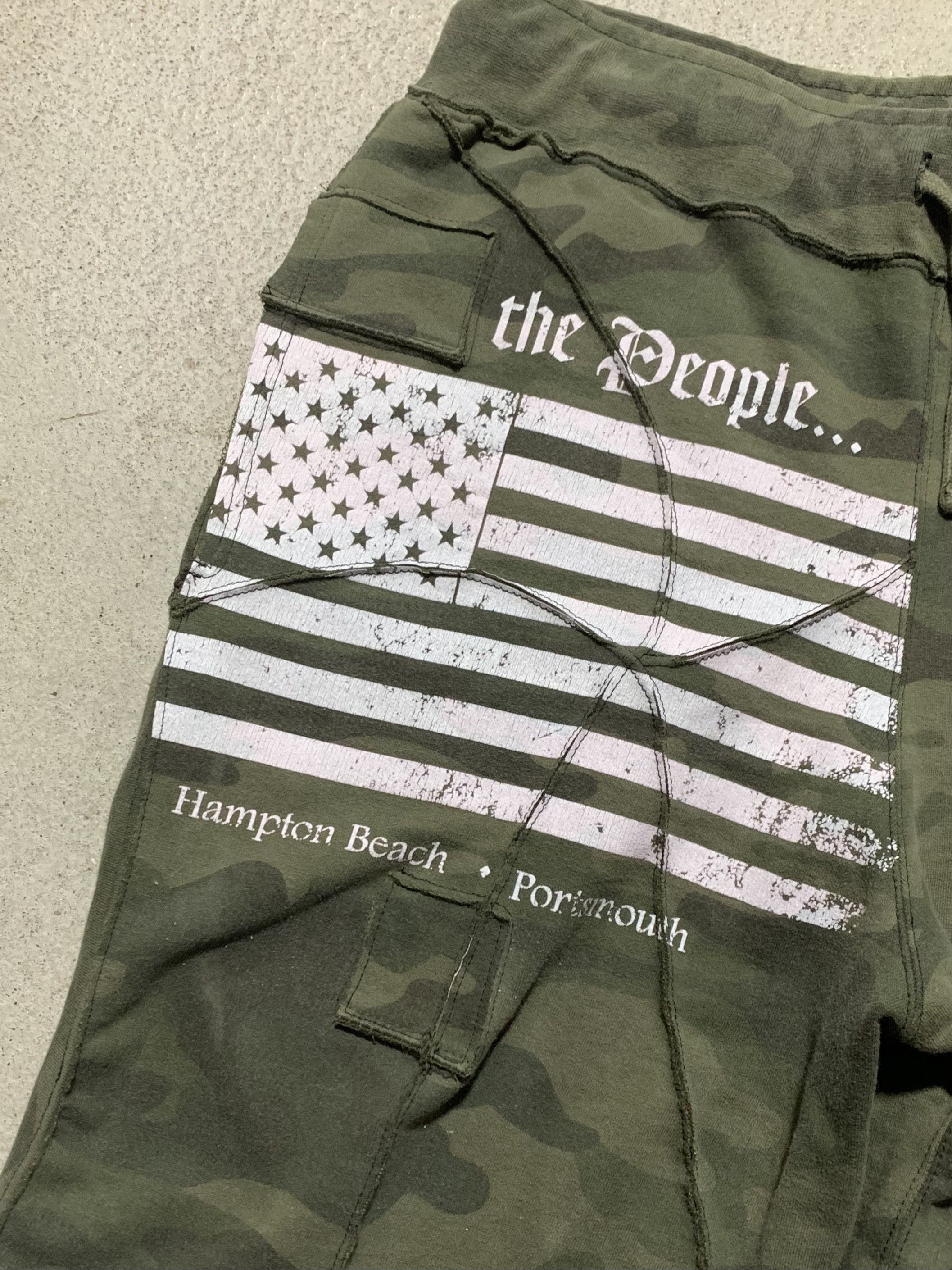 Japanese Brand Closure Projects Spiral Shorts - The People Size US 32 / EU 48 - 2 Thumbnail