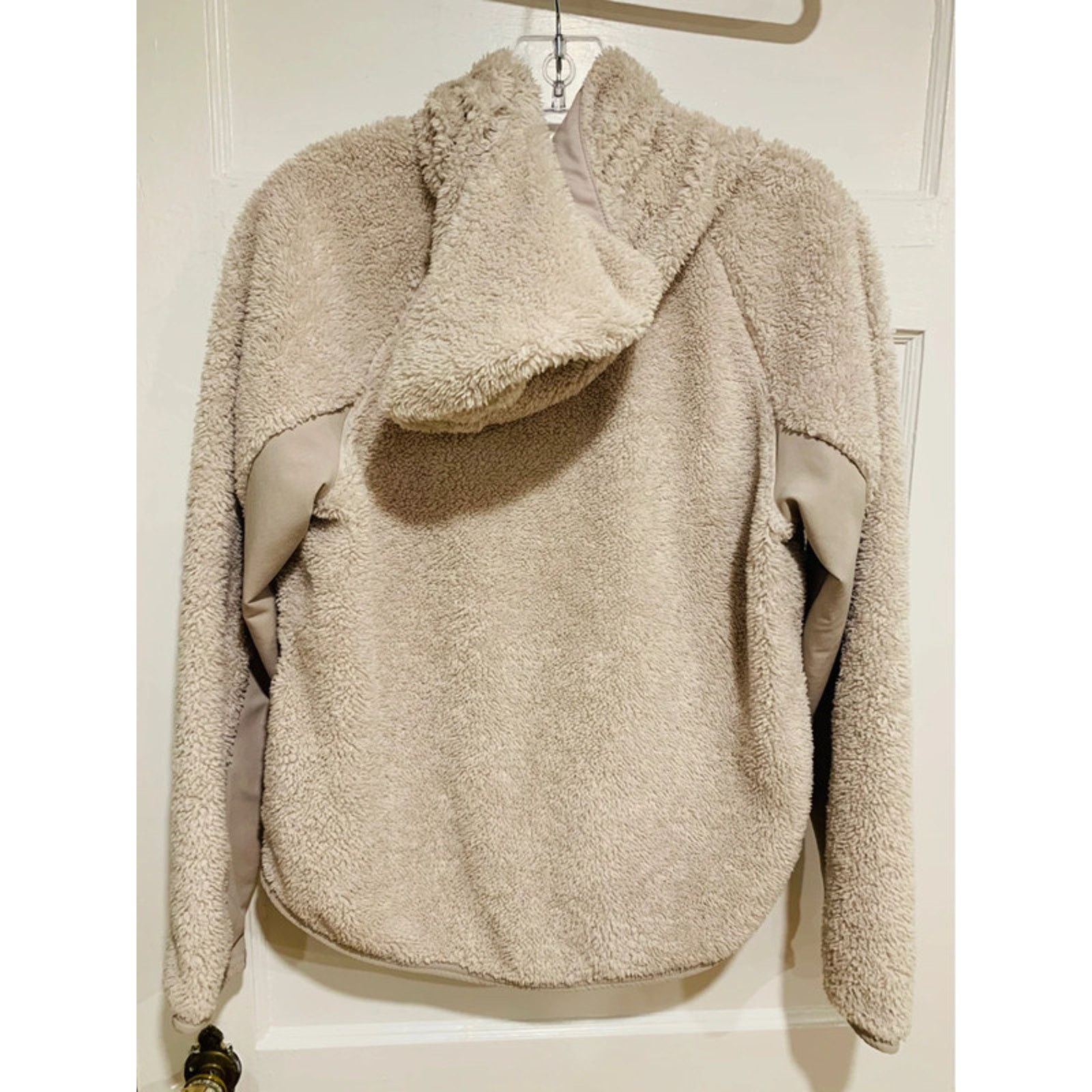 Nike Nike Cream Cream Beige Oatmeal Sherpa Thermal Hoodie XS Size XS / US 0-2 / IT 36-38 - 5 Thumbnail