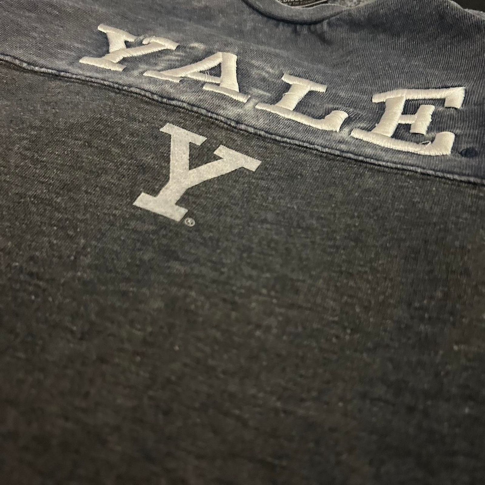Other (L) Colosseum Brand YALE University Vintage Crewneck Size L / US 10 / IT 46 - 1 Thumbnail