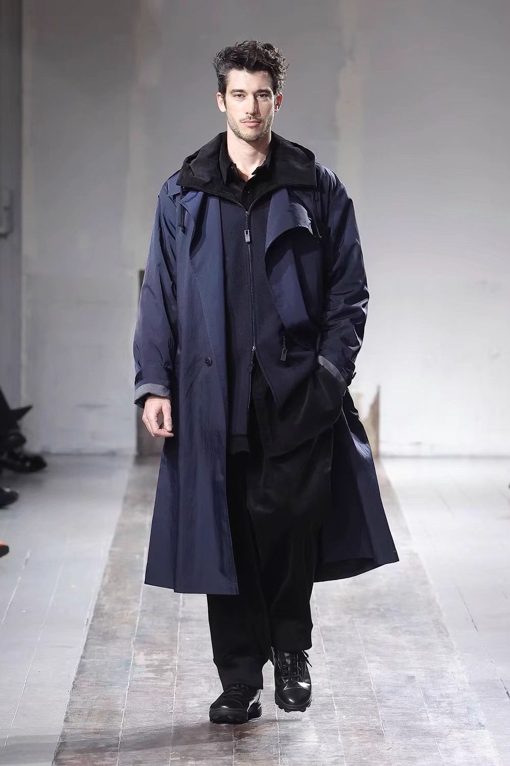 Yohji Yamamoto Yohji Yamamoto 24AW Blue Trench Coat K11 Size US L / EU 52-54 / 3 - 1 Thumbnail