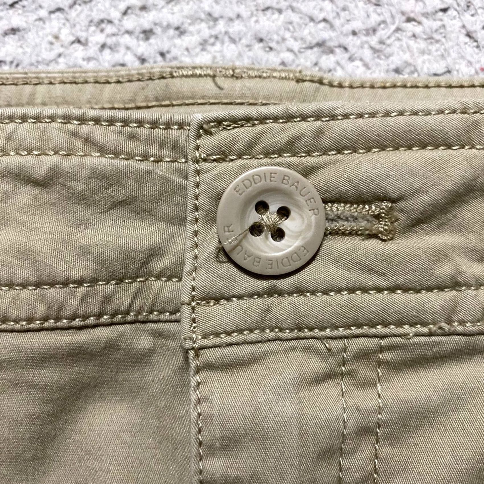 Eddie Bauer Eddie Bauer Womens Bermuda Shorts Beige 4" Inseam Regular Size 16 Cotton Blend Outdoor Hiking Walking with Pockets Mens Women Size 38" / US 16 / IT 52 - 7 Thumbnail