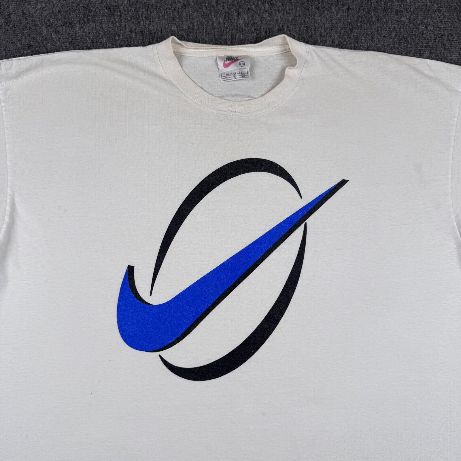 Nike Vintage Nike Essentials T-Shirt Mens XXL White Center Swoosh Size US XXL / EU 58 / 5 - 2 Thumbnail