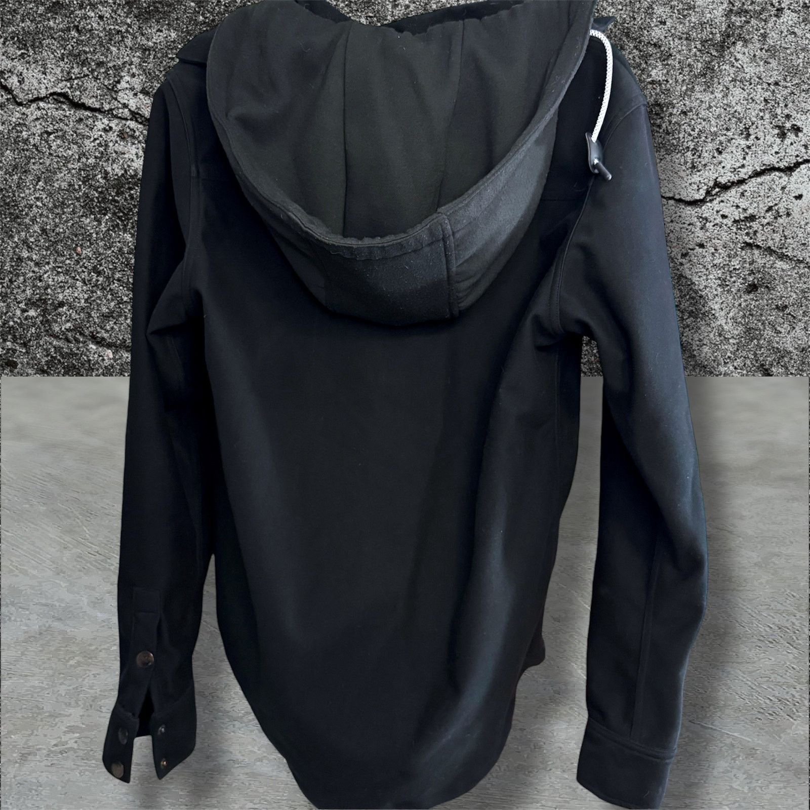 Saga Outerwear Saga Outerwear Black Zip-up Jacket size Small •Pre-Loved• Size US S / EU 44-46 / 1 - 3 Thumbnail