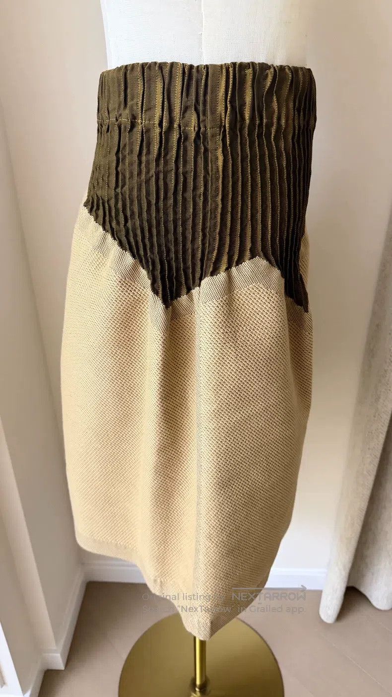 Issey Miyake Issey Miyake Beige Midi Skirt Size 25" / US 0 / IT 36 - 2 Thumbnail
