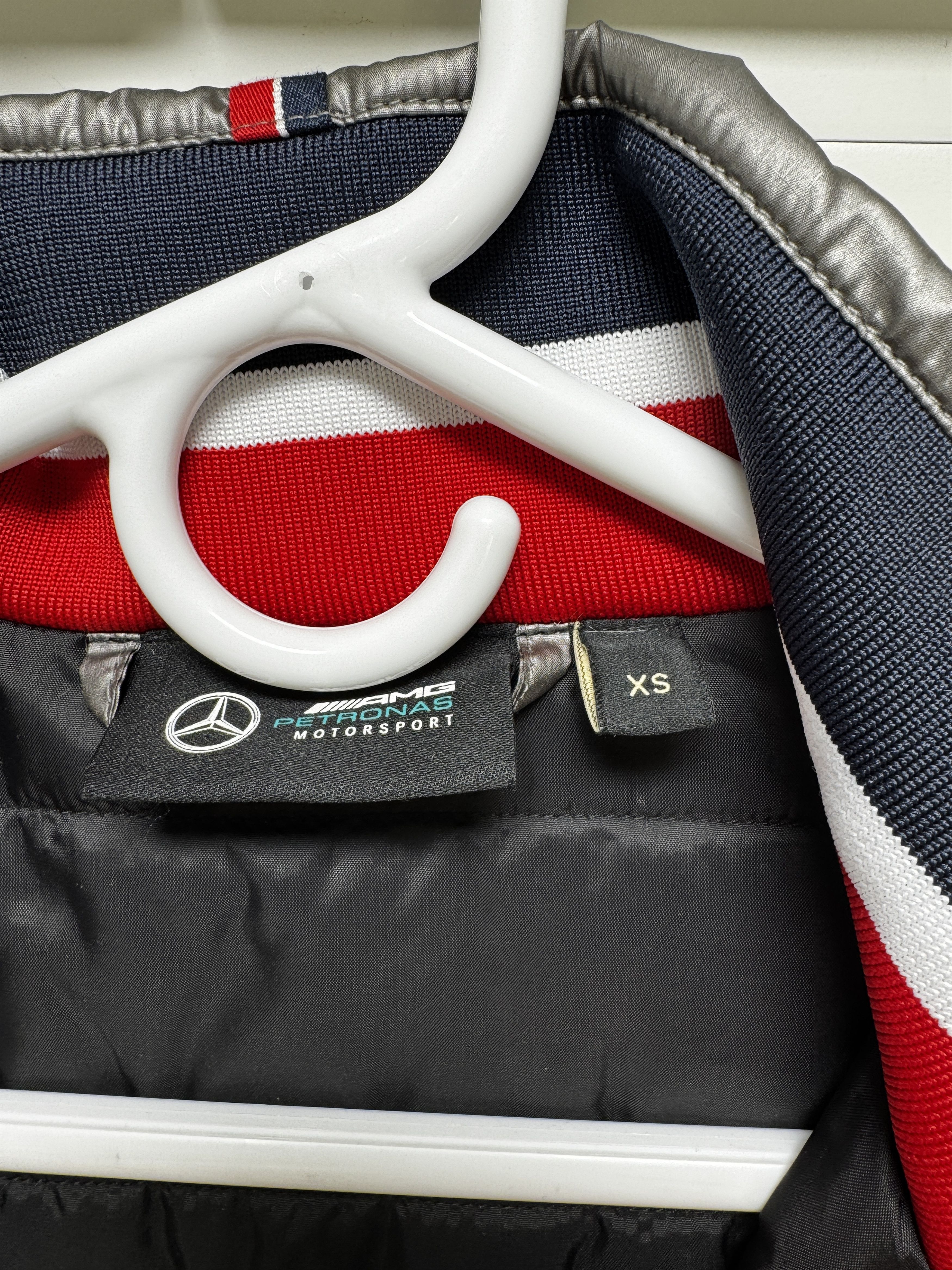 Mercedes-Benz Official Mercedes AMG/Tommy Hilfiger Formula 1 Racing Jacket Size US XS / EU 42 / 0 - 2 Thumbnail