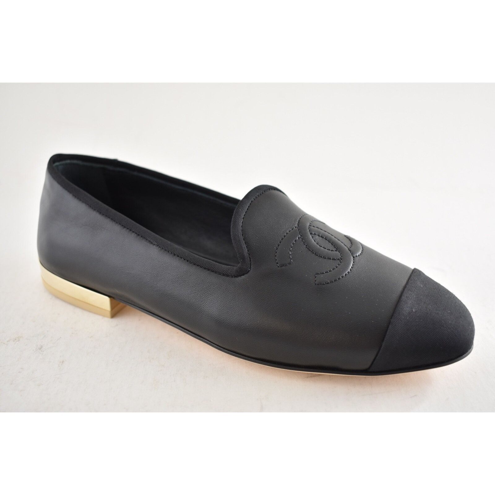 Chanel Chanel 23S Black Lambskin Grosgrain CC Logo Gold Heel Size US 7 / IT 37 - 6 Thumbnail