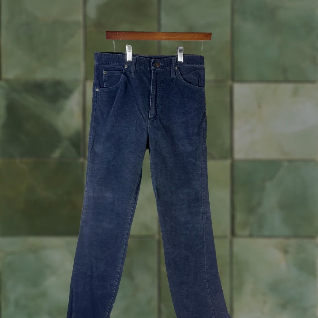 Wrangler VINTAGE Wrangler Corduroy Chino Pants Mens 31x32 Blue Regular Fit USA 82660NV Size US 31 - 1 Thumbnail