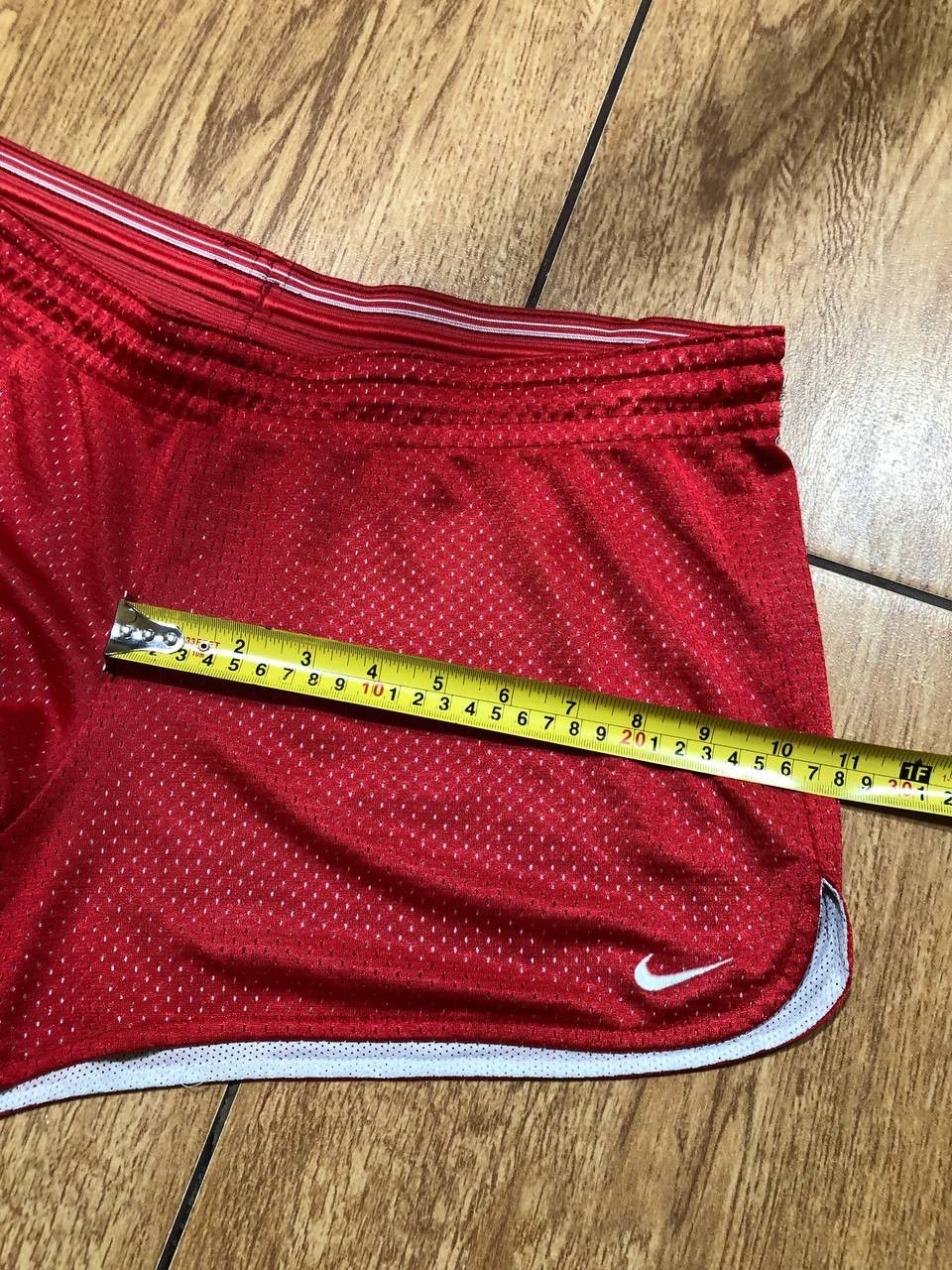 Nike streetwear shorts red NIKE logo Vintage crazy Y2K size M Size 32" / US 10 / IT 46 - 13 Thumbnail