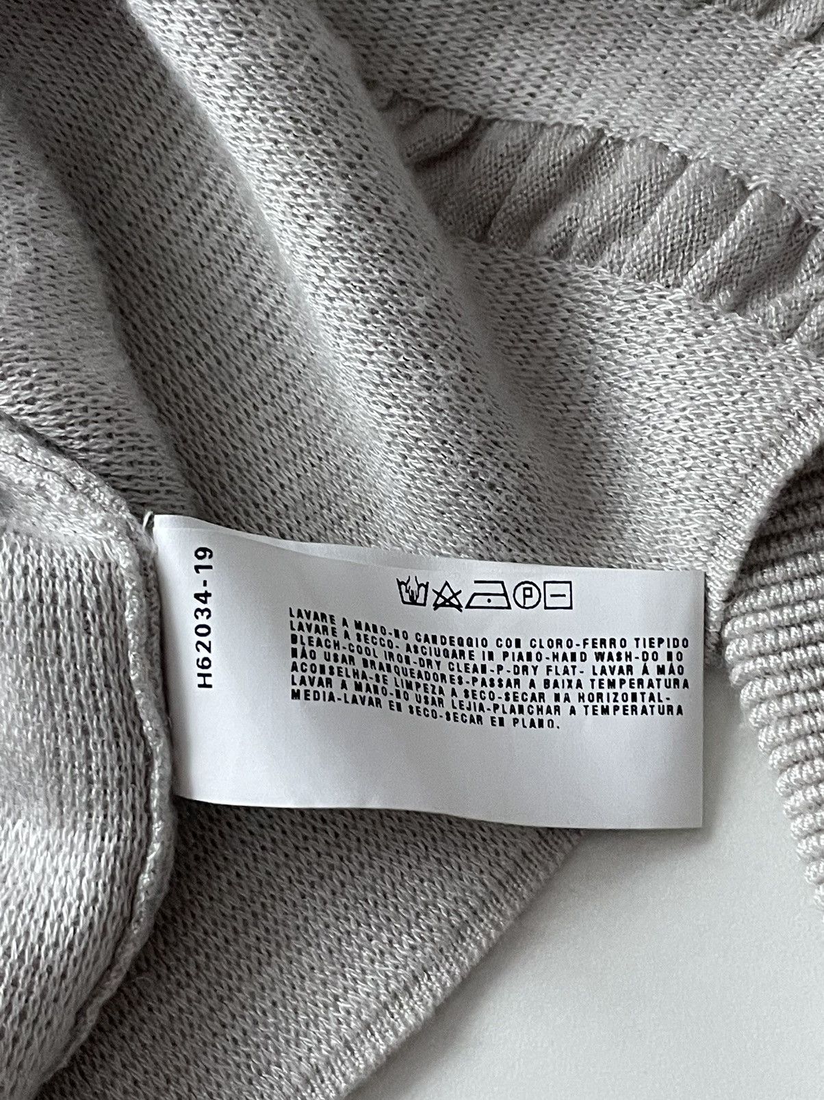 Armani Collezioni Armani Collezioni Deanna Spa Wrap Front Sweater VERY RARE Size M / US 6-8 / IT 42-44 - 12 Thumbnail