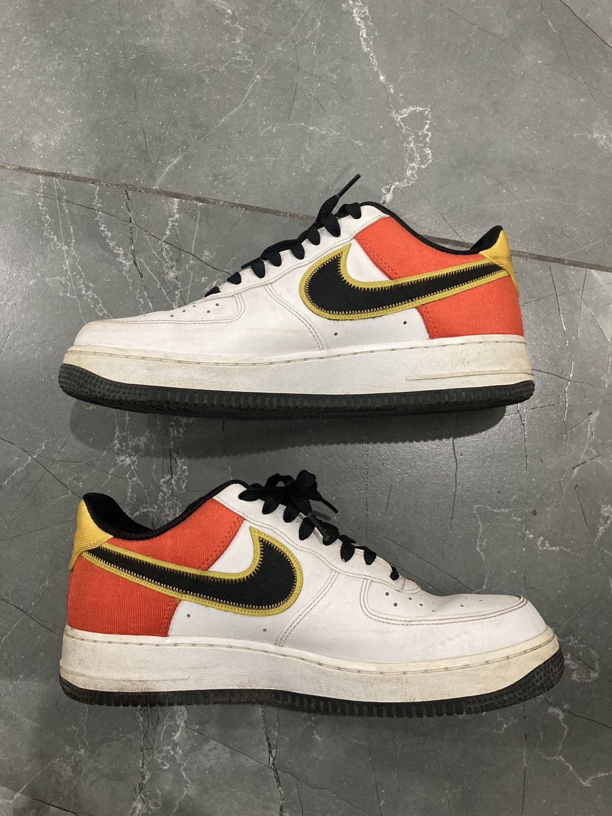 Nike Air Force 1 Raygun Edition Size US 10.5 / EU 43-44 - 2 Thumbnail