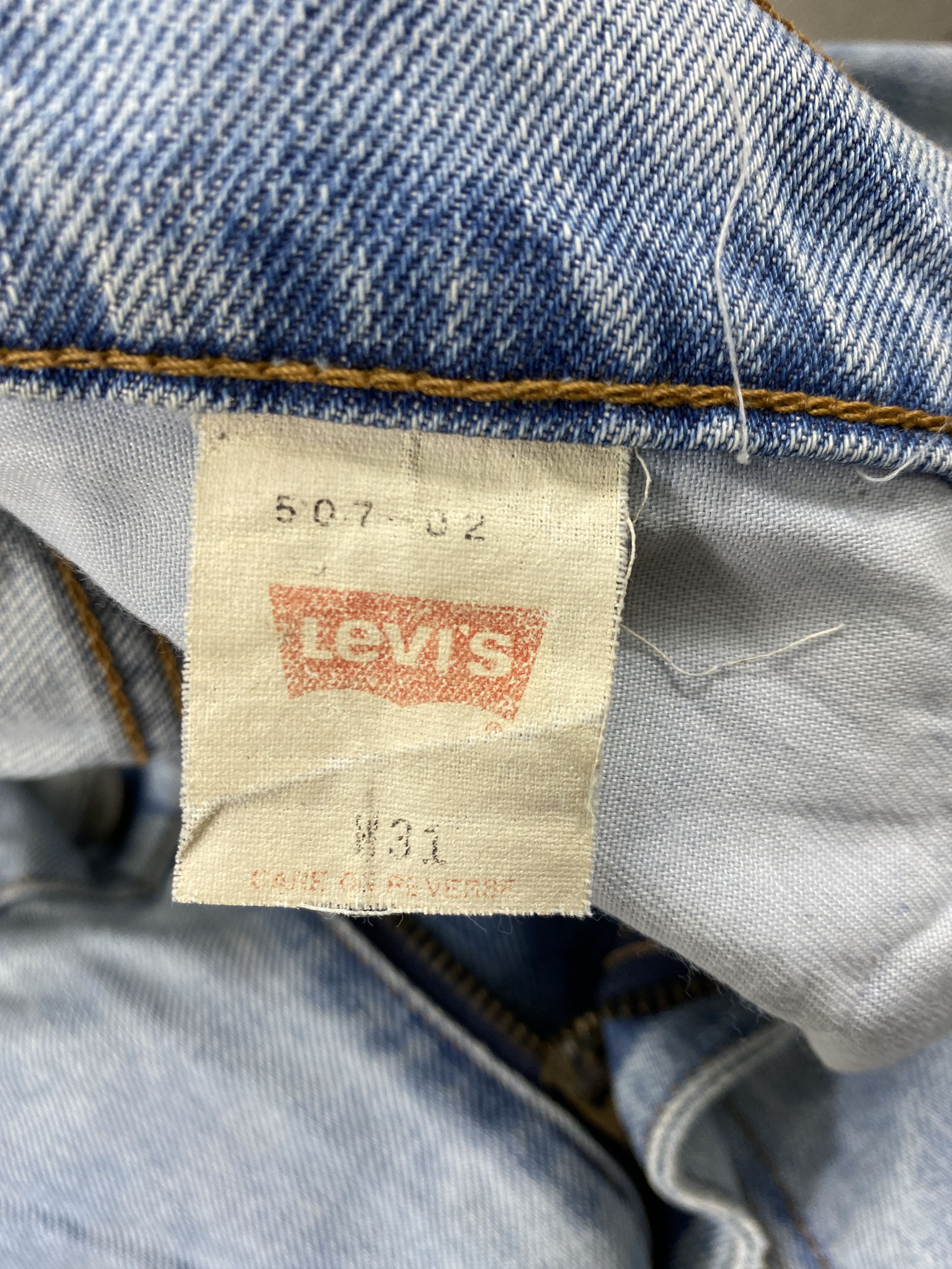 Levi's Distressed Blue Vintage Levi's 507 Jeans 31x31.5- JN3908 Size US 31 - 9 Thumbnail