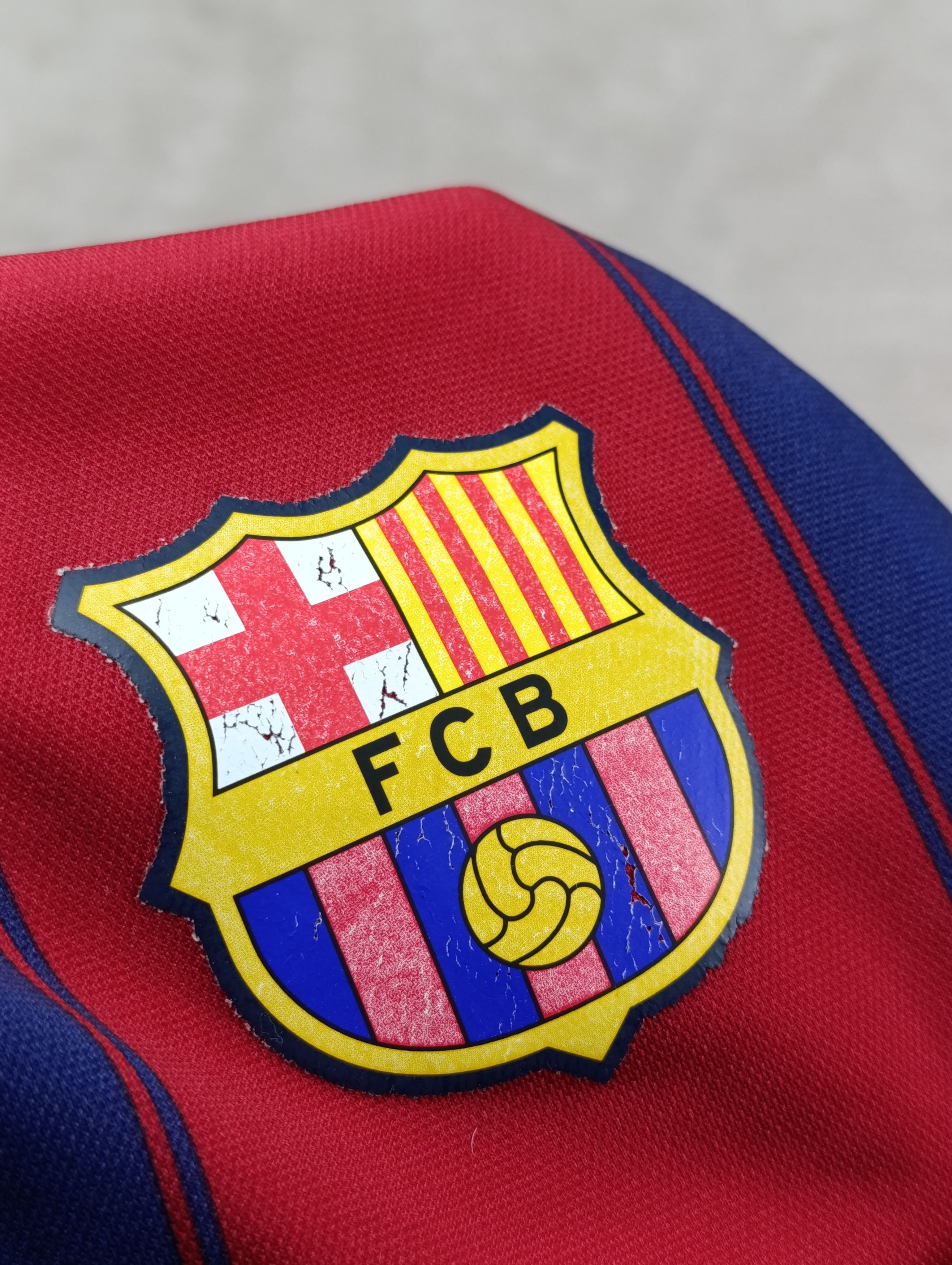 Nike Nike FC Barcelona 2003\04 Home Soccer Jersey Football Shirt Size US M / EU 48-50 / 2 - 7 Thumbnail