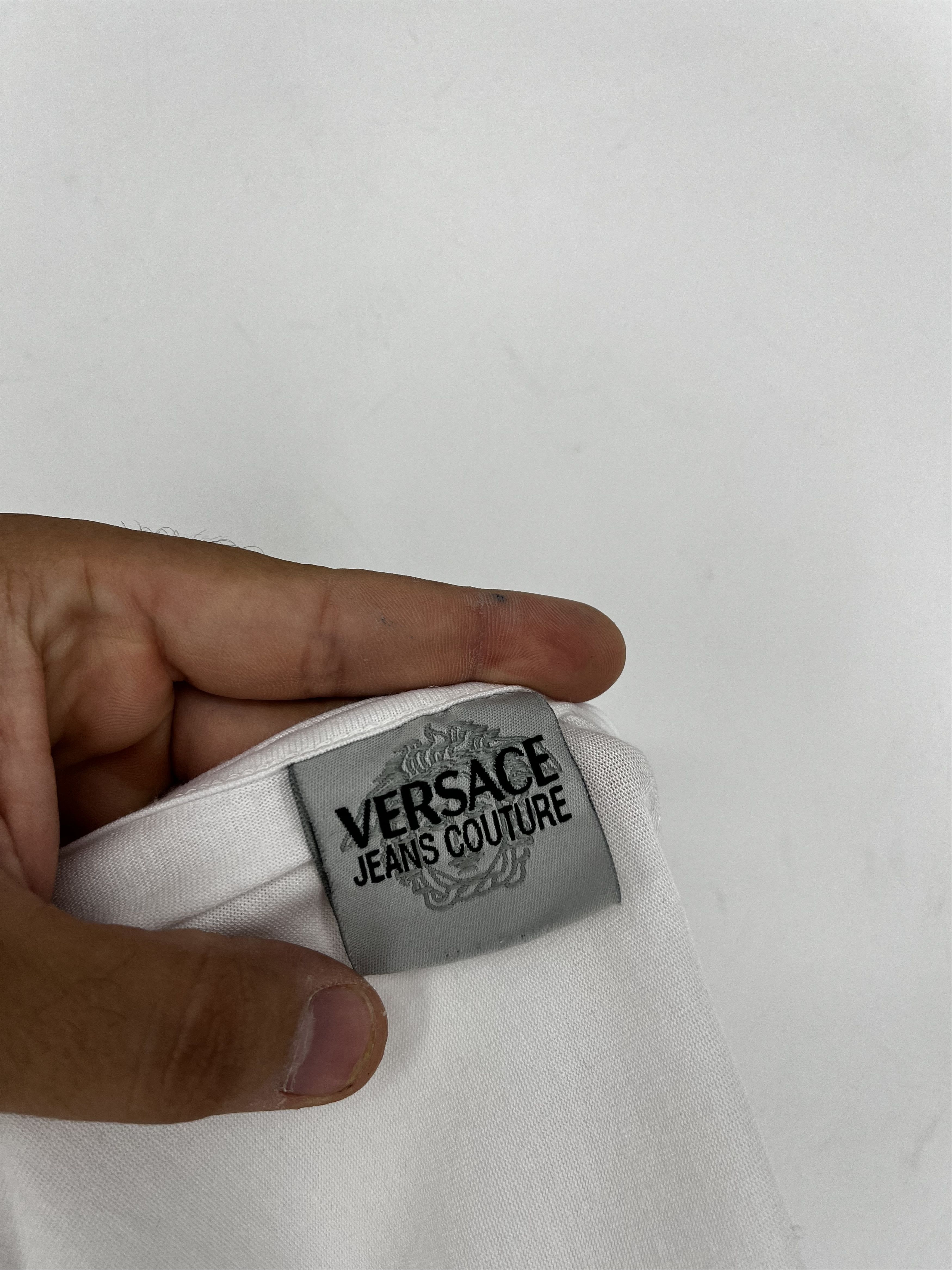 Versace Gianni Versace Jeans medusa meduza tee shirt 90s OLD MONEY Size M / US 6-8 / IT 42-44 - 9 Thumbnail